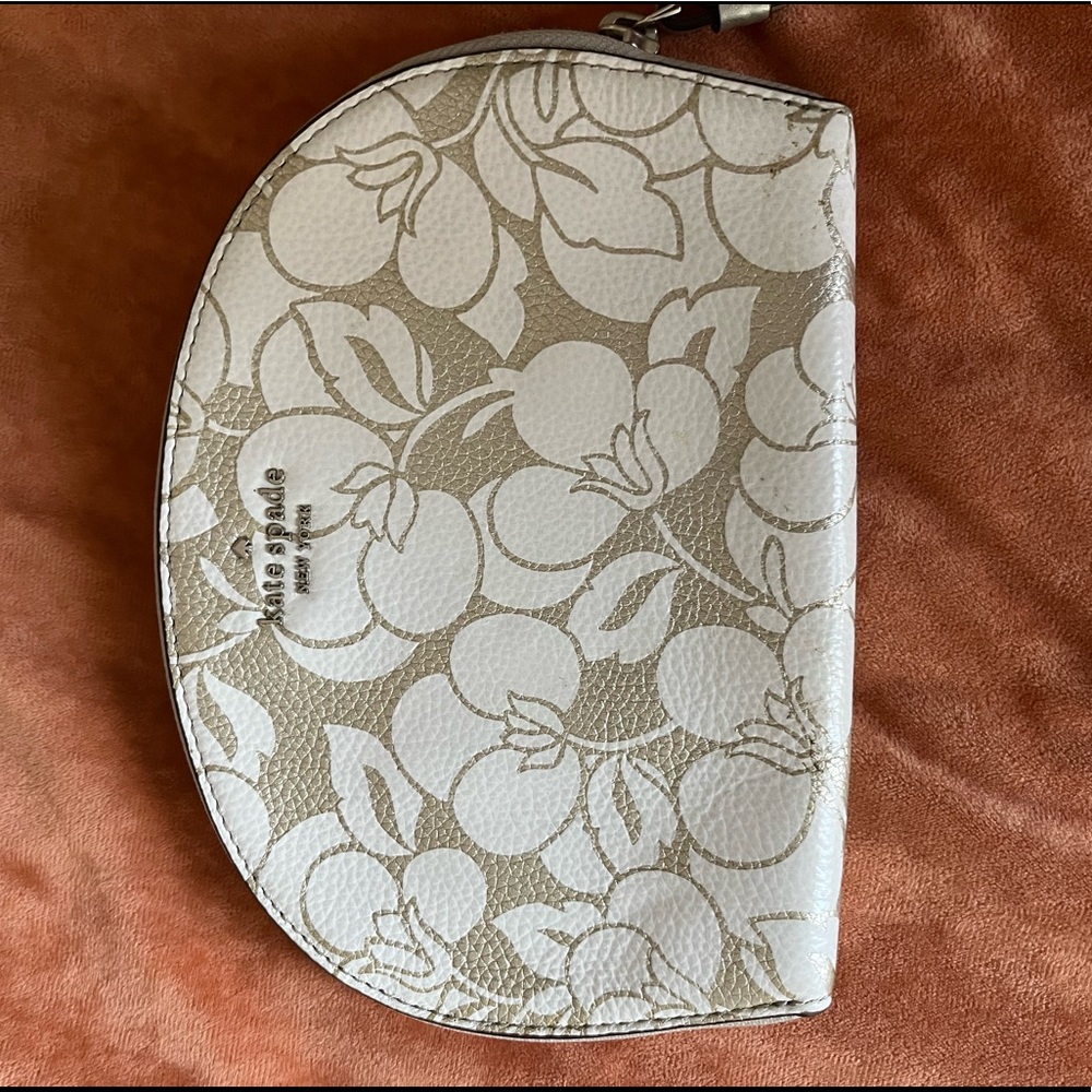 Kate Spade ♠️ Wristlet